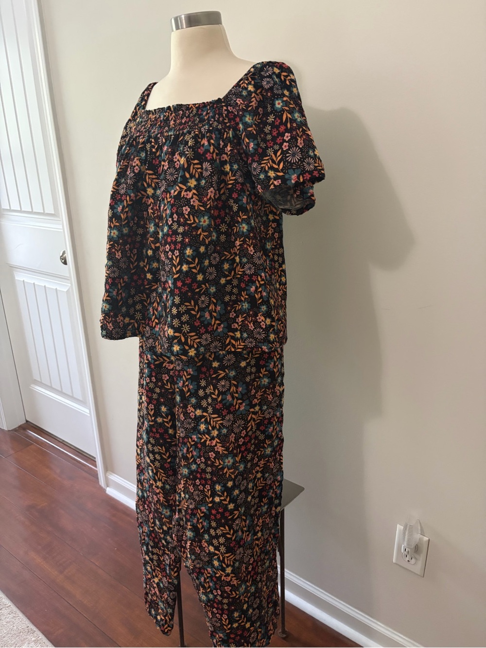 Joyspun Smocked Gauze Pajama Set Black Soot Fall Floral Wide Leg L Cottagecore - Picture 8 of 14